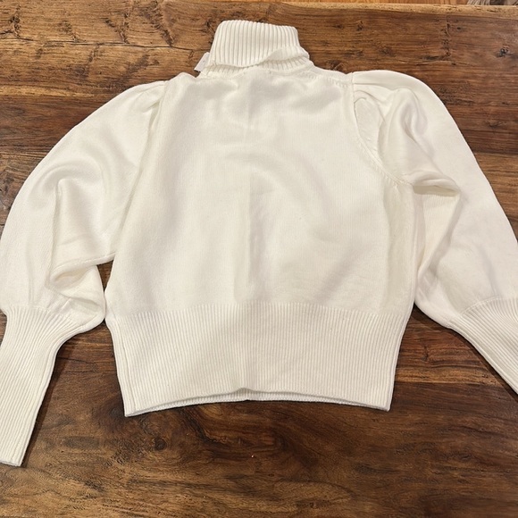 French Connection Babysoft Cropped Puff Sleeve Turtleneck Jumper Sweater White - Picture 7 of 8